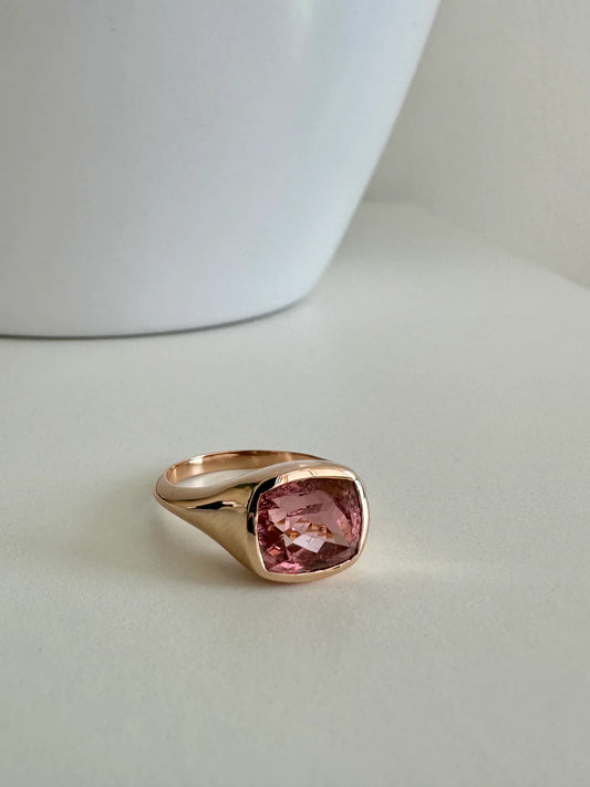 Pink Tourmaline 18k gold statement ring