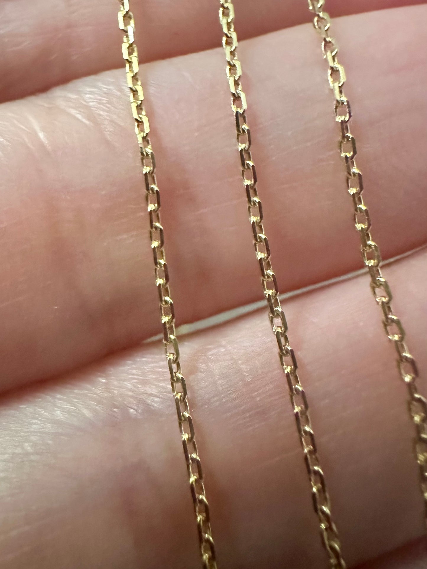 18k Gold Cable Chain 0.90-1 mm thickness