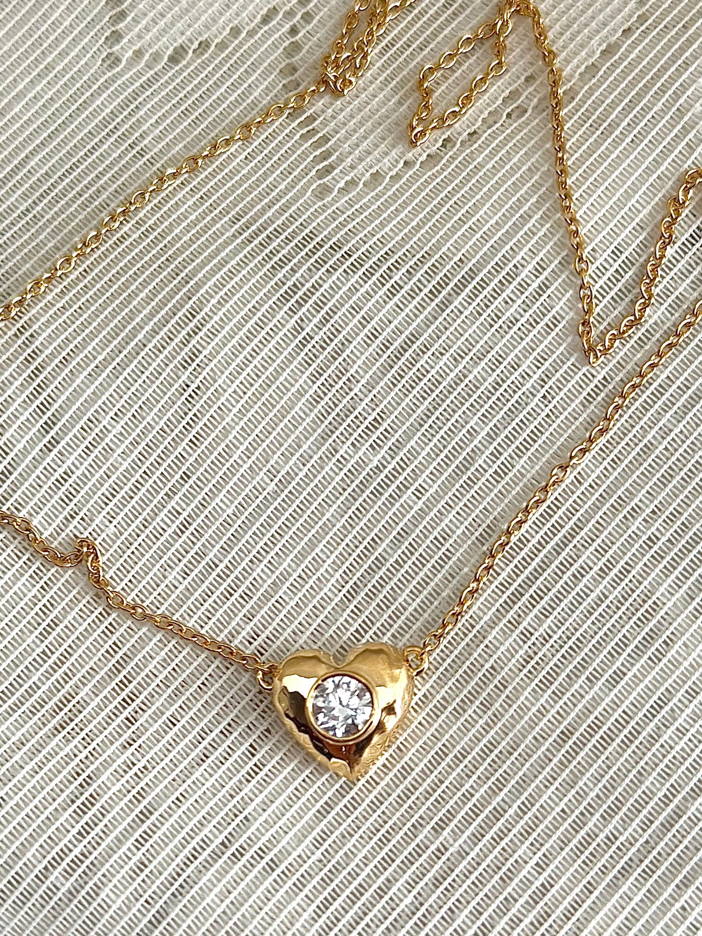 18k Gold Diamond Heart Necklace | 18k Gold Heart Shape Necklace
