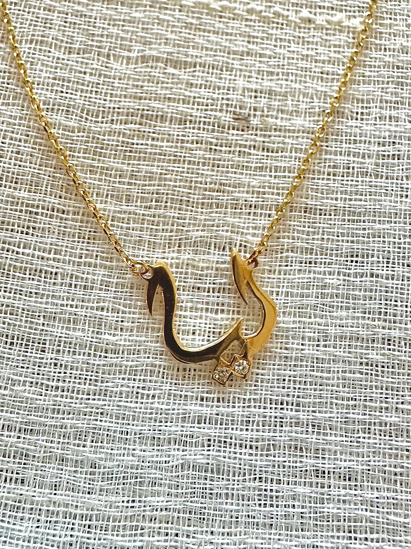 Arabic name Necklace handcrafted in 18 karat gold, with optional diamonds on the dots. This necklace is completely custom made and you can select the length of the chain. Calligraphy options will be shared with you after placing the order | Ella creations Jewelry
