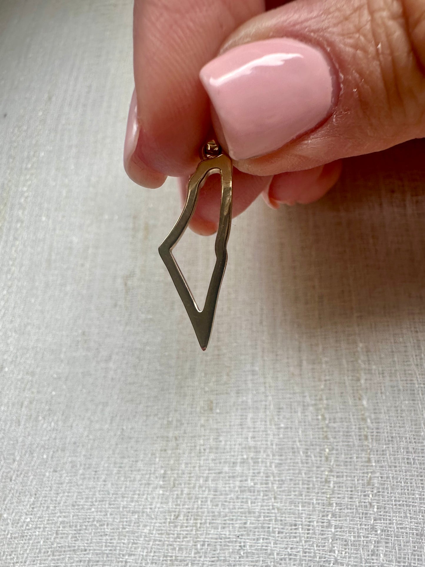 Palestine Outline Pendant | Gold Map Pendant