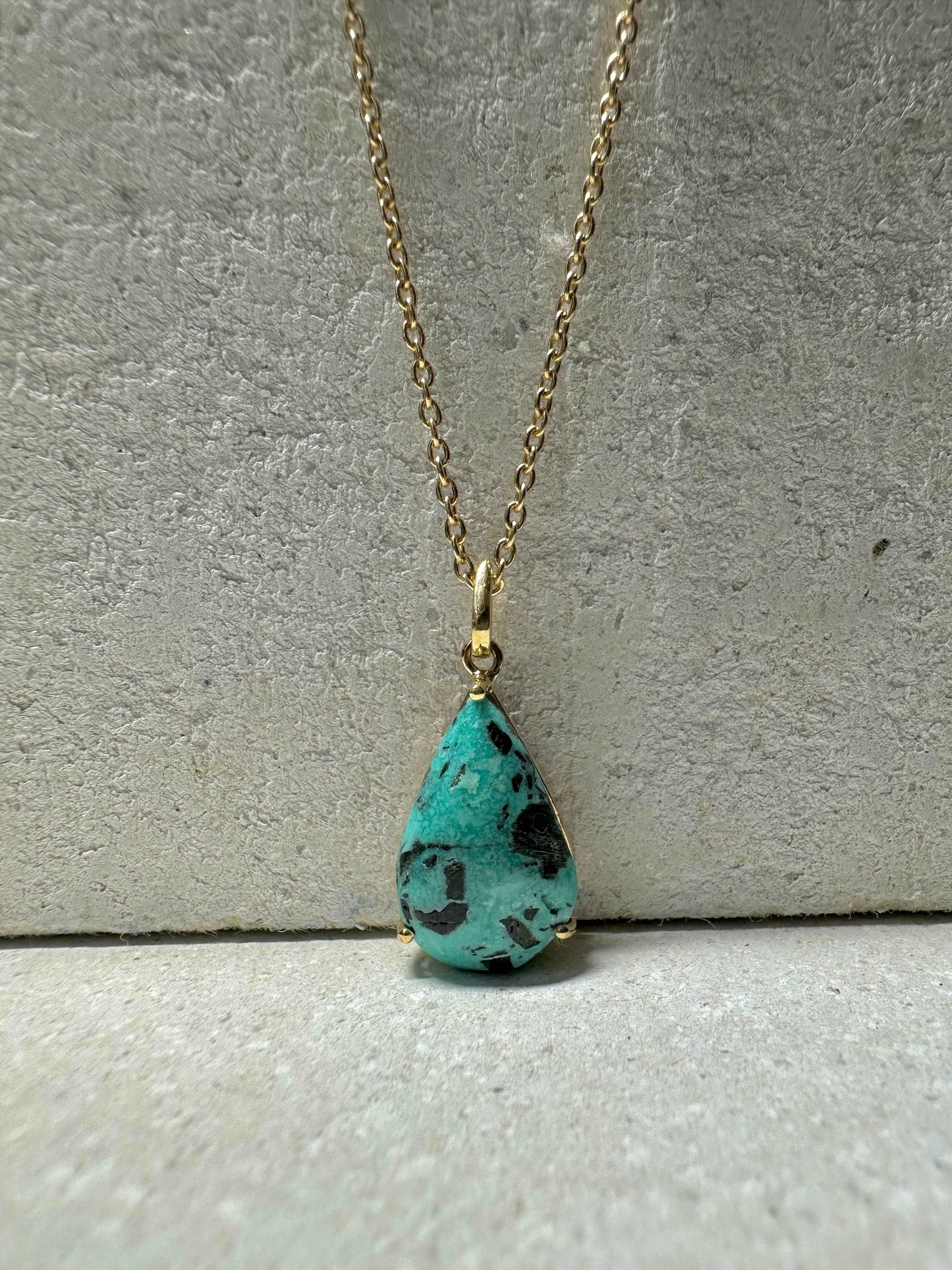 Pear shape Turquoise necklace | Ella Creations Jewelry