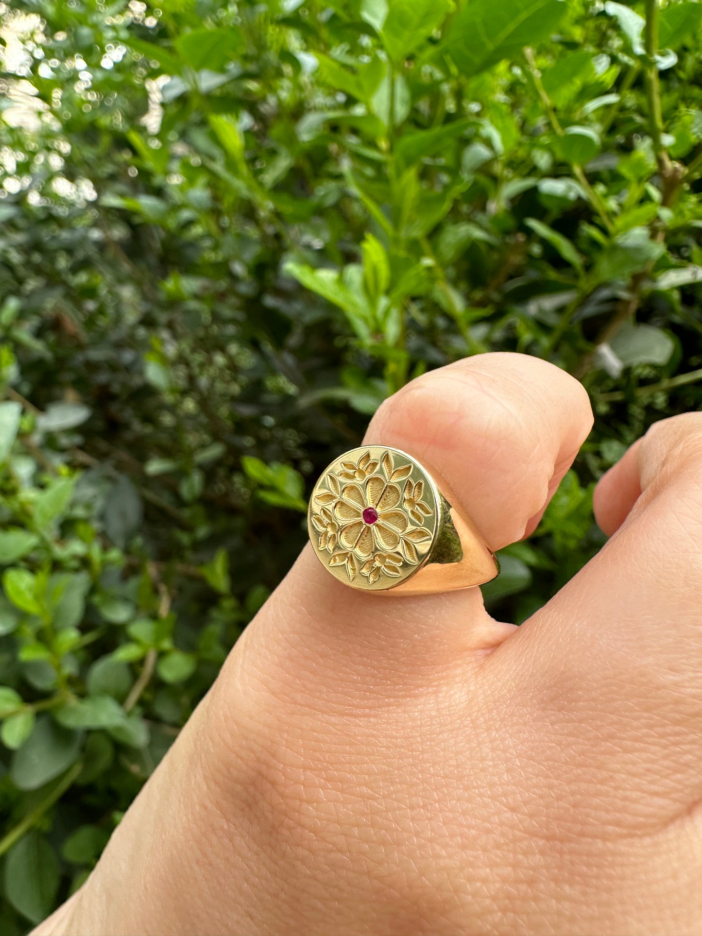 Palestine Jewelry Tatreez Pinky Ring in 18k solid gold customizable in different sizes and gold finishes | Ella Creations Jewelry