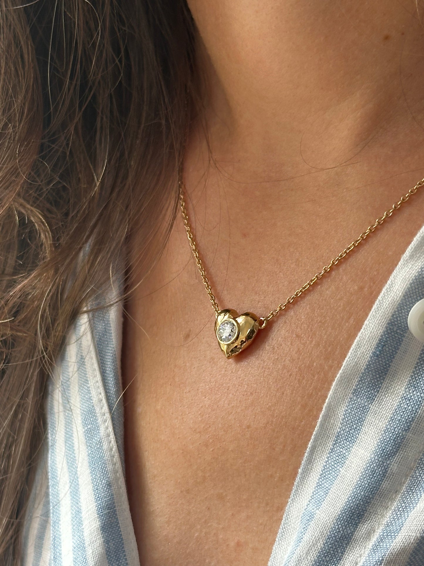 Diamond Heart necklace hand crafted in 18 karat gold with a certified lab created diamond at its center | Ella Creations jewelry