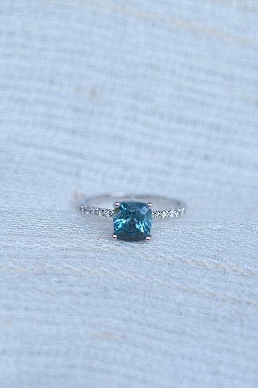 18k Tourmaline Ring and Diamonds Ring