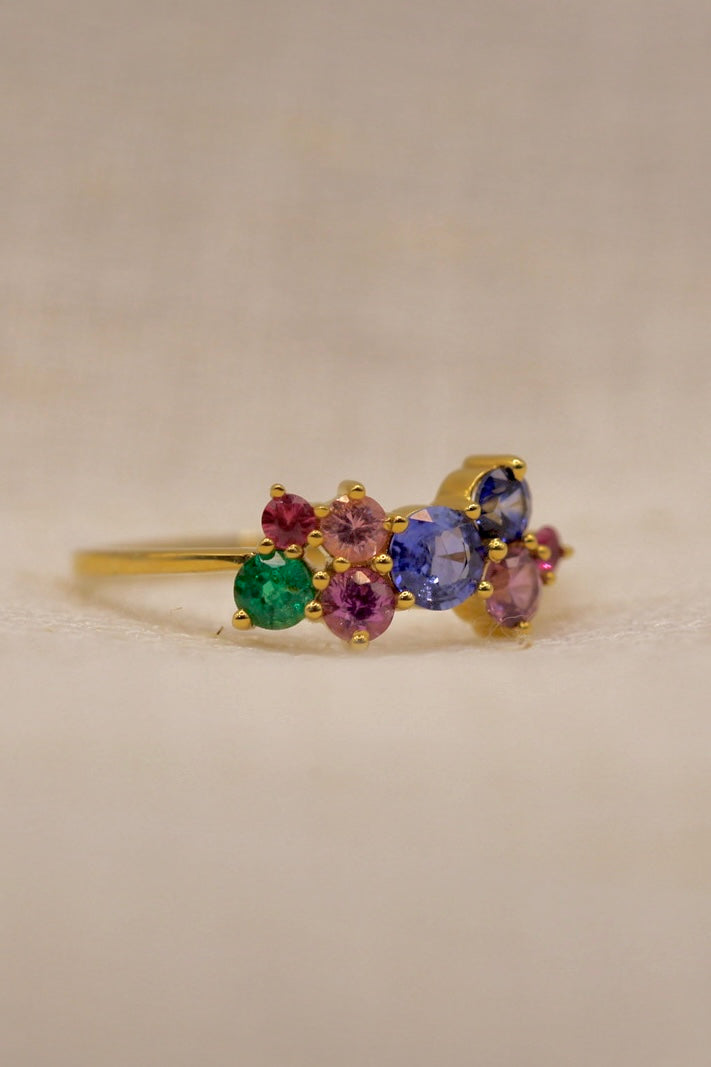 18K Sapphire Ring | Cluster Gemstone Ring