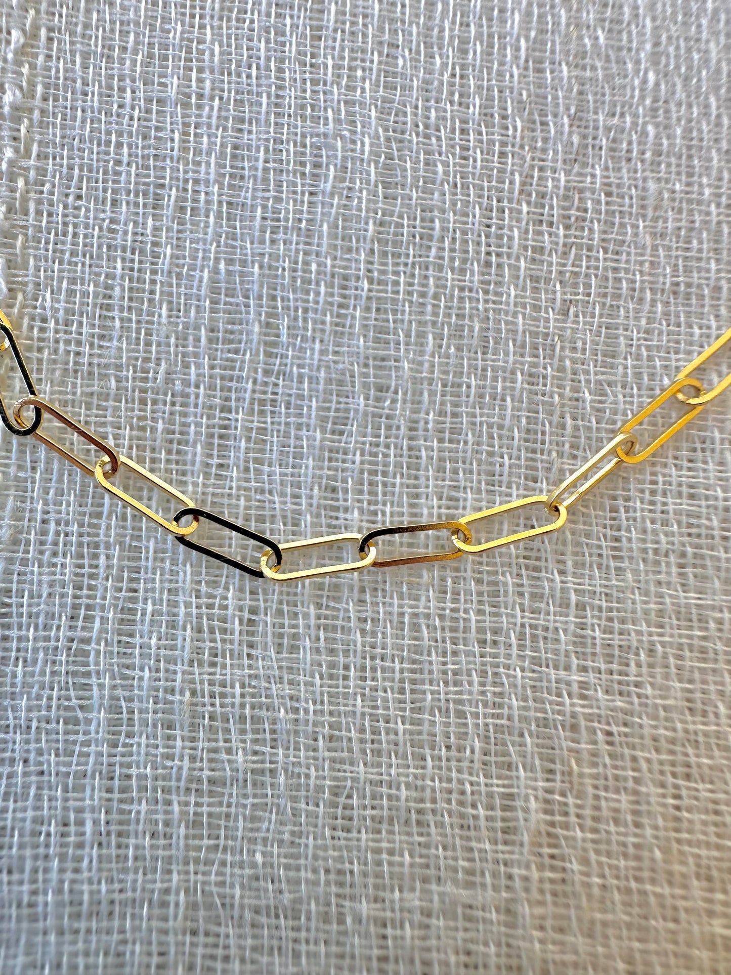18K Gold Dainty Paperclip Bracelet