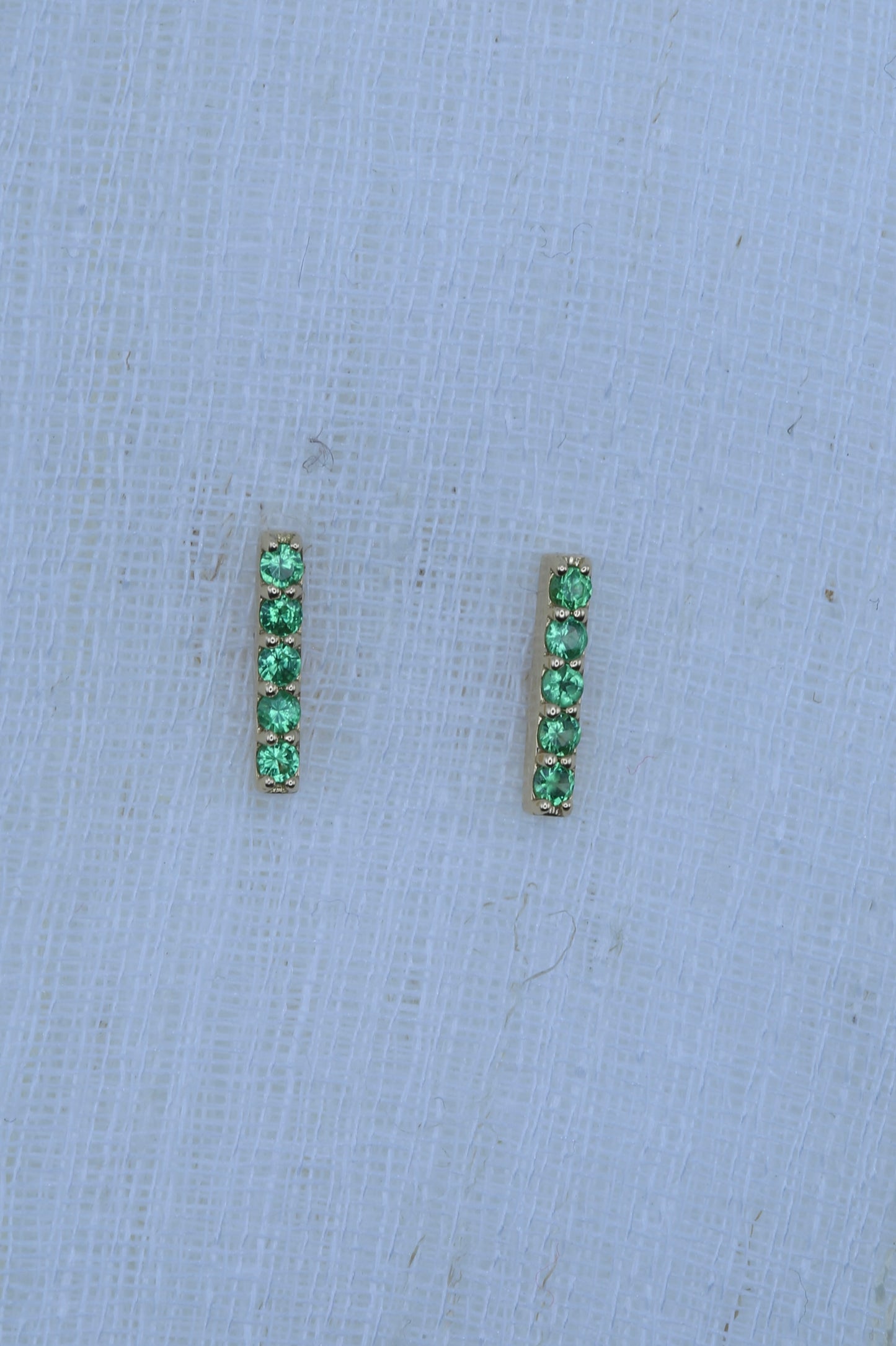 18k Bar Stud Earrings | Tsavorite