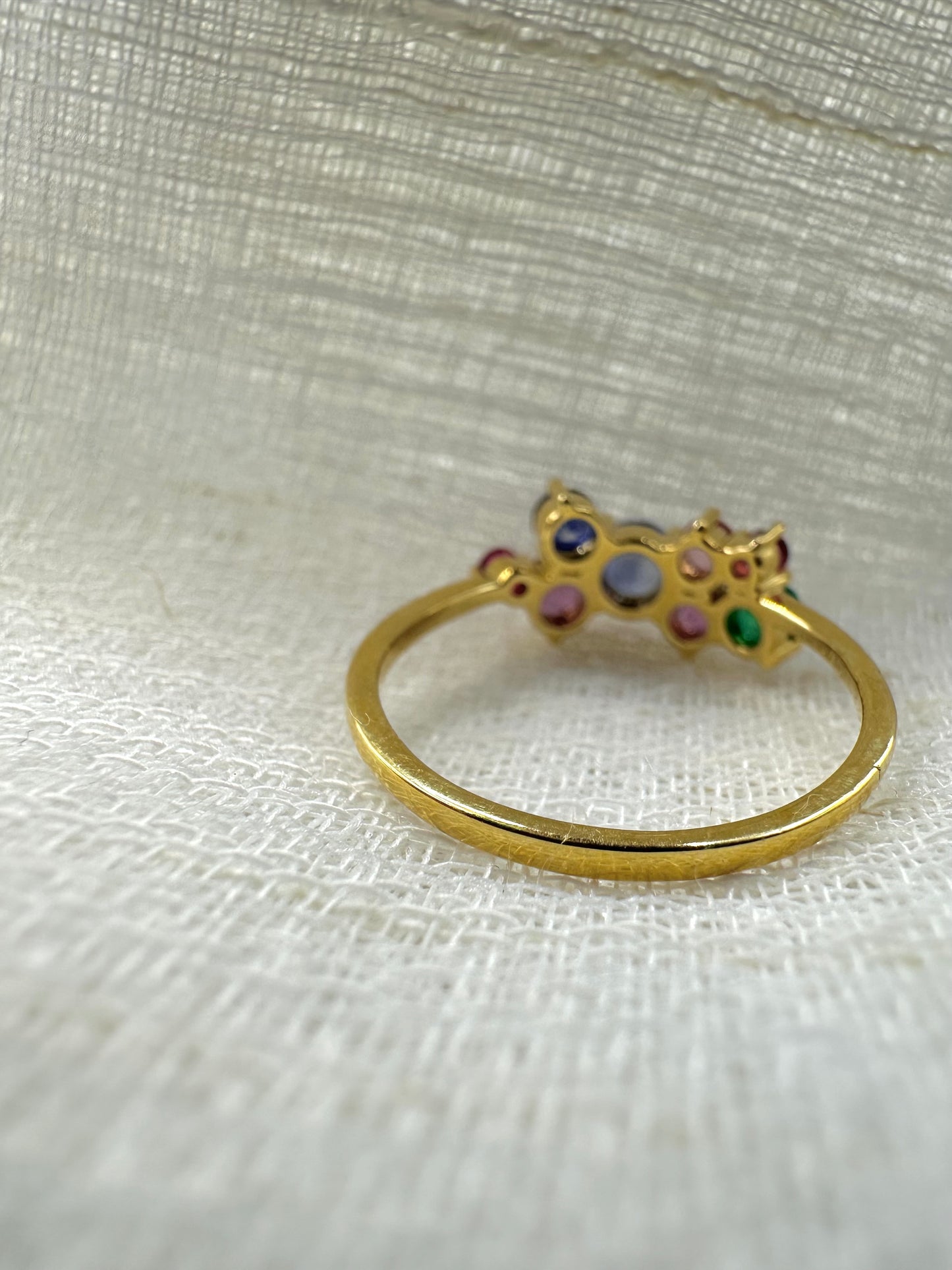 18K Sapphire Ring | Cluster Gemstone Ring