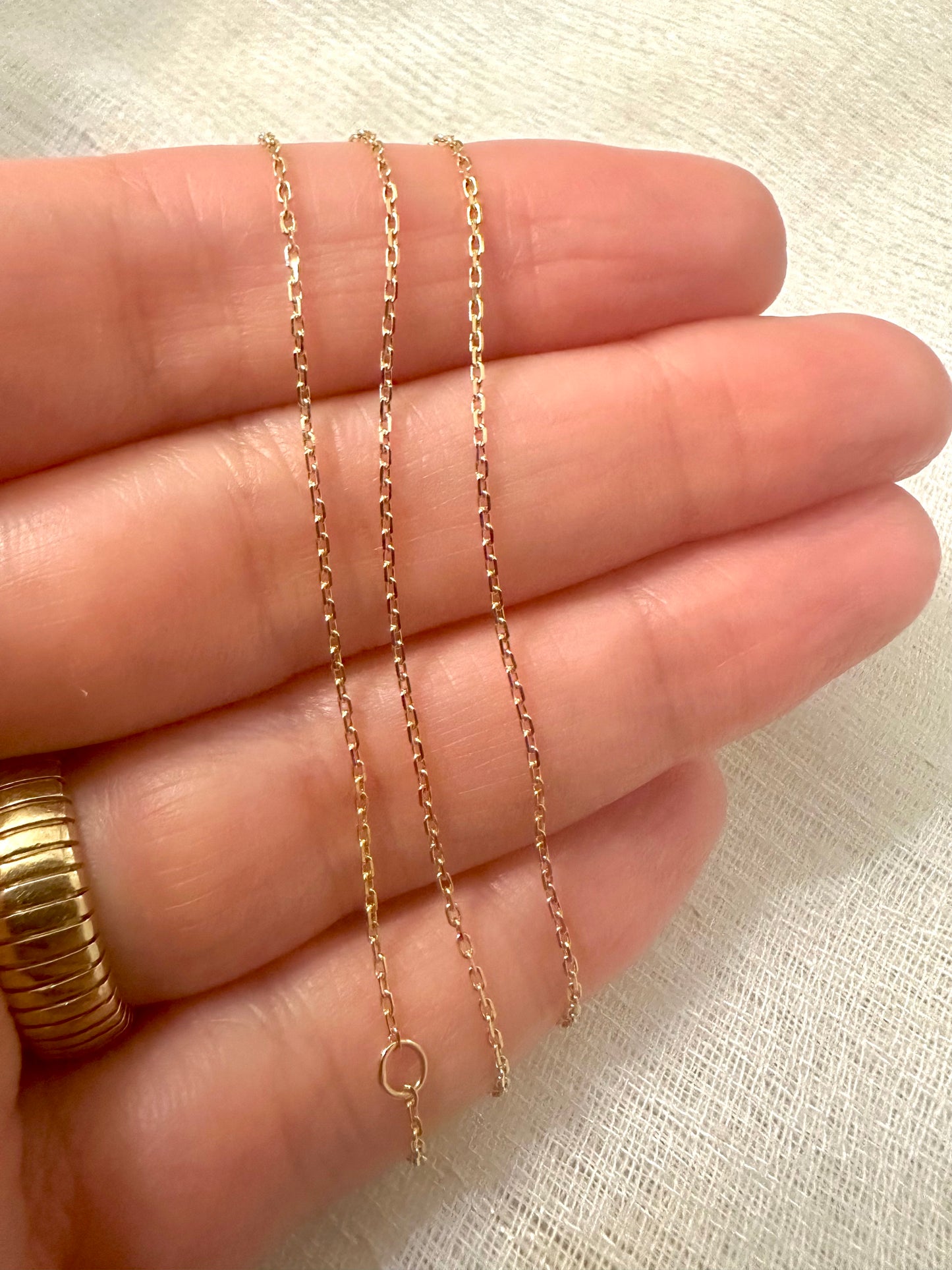 18k Gold Cable Chain 0.90-1 mm thickness