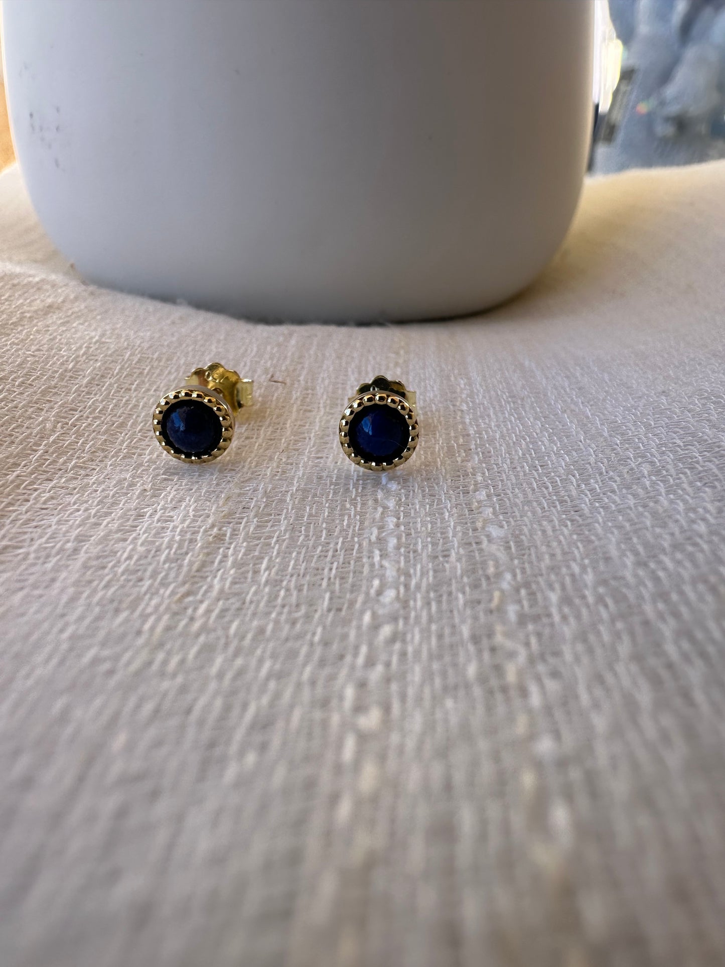 18k Lapis Lazuli Earrings | Round Stud Earrings