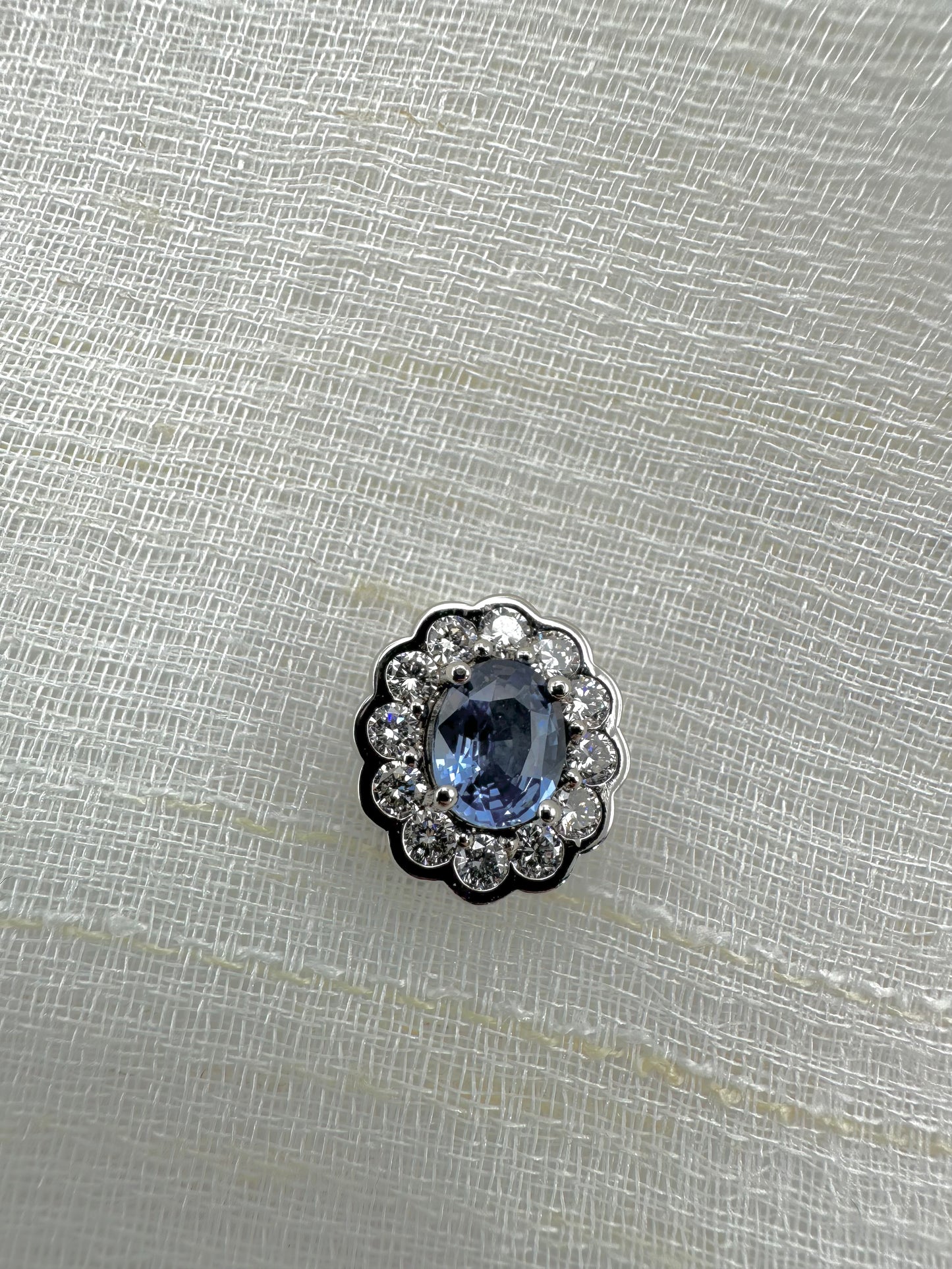 14 karat White Gold Sapphire Pendant