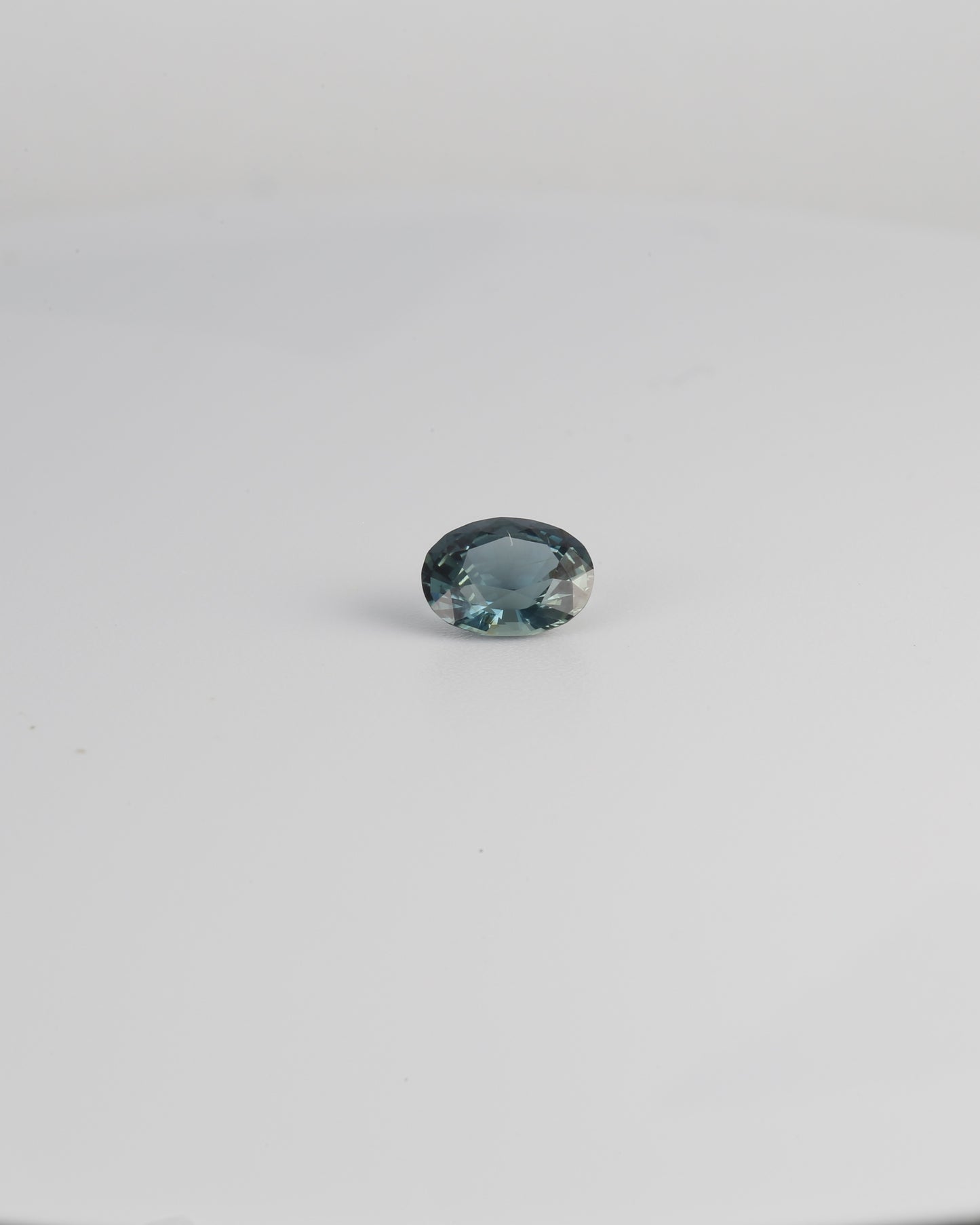 UH teal Sapphire 0.73ct