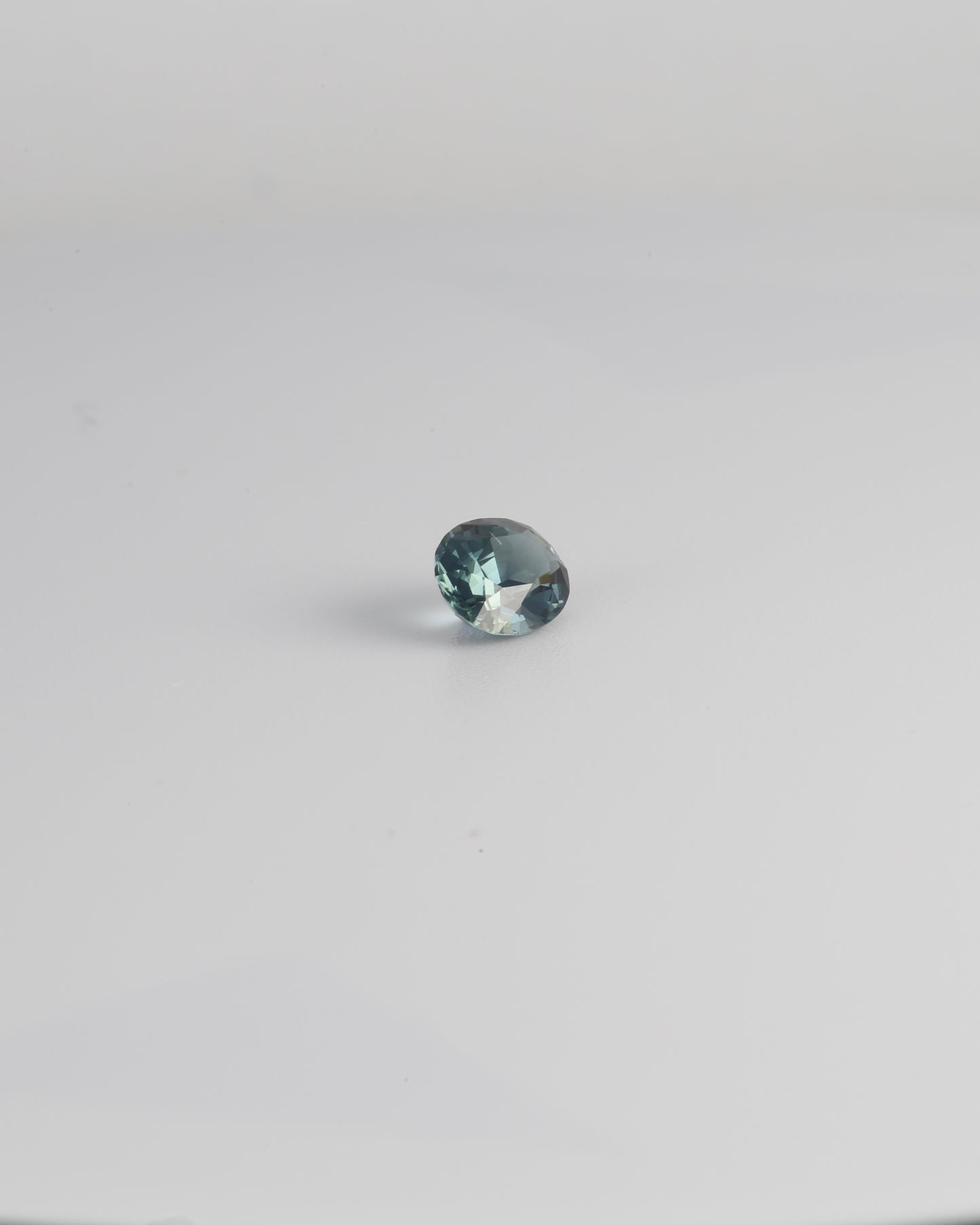 UH teal Sapphire 0.73ct