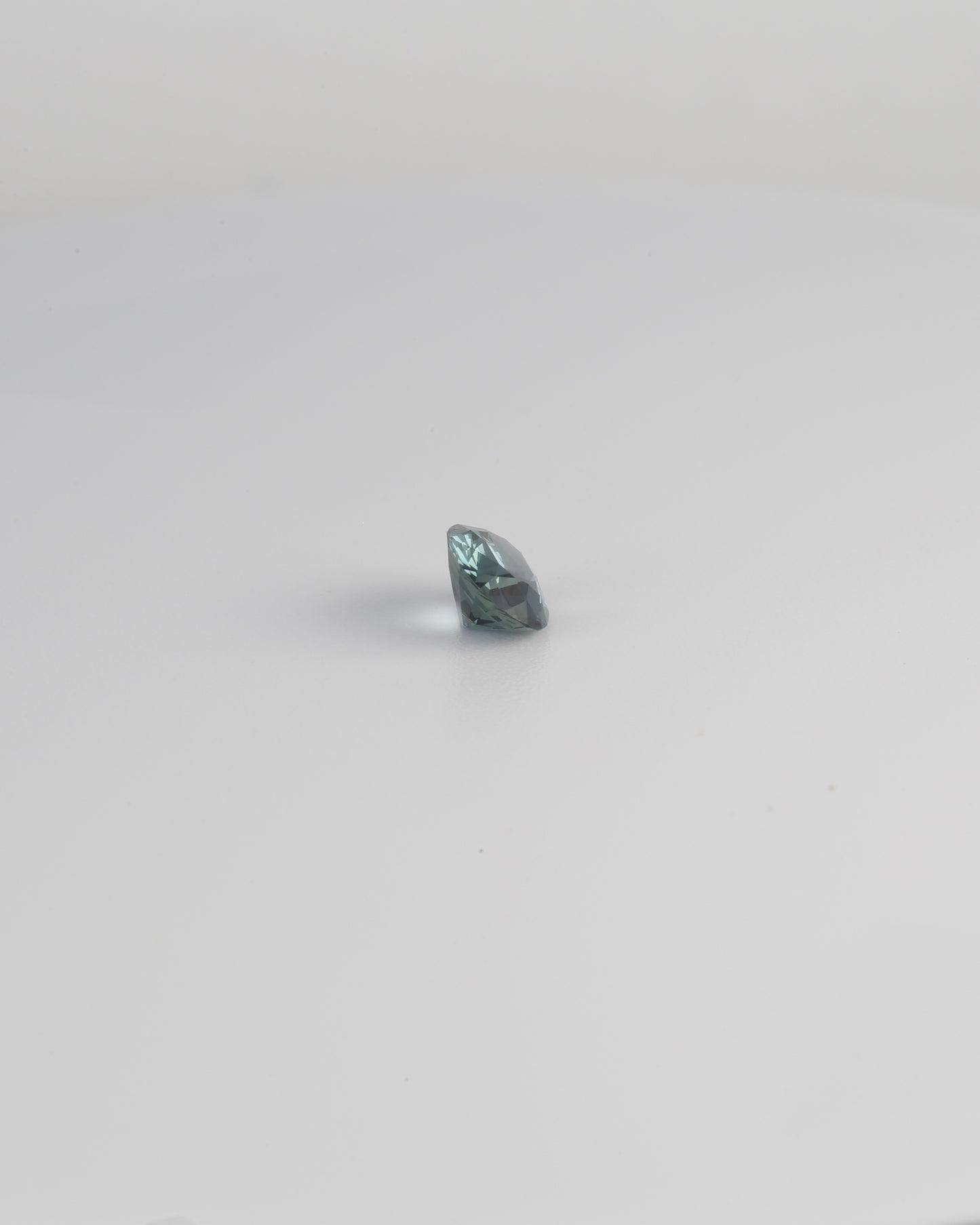 UH teal Sapphire 0.73ct
