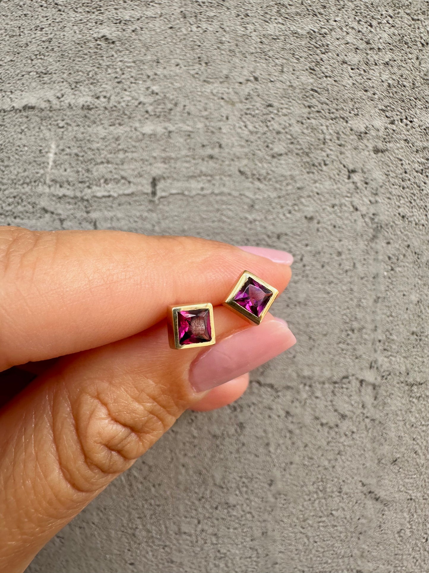 Gold Garnet Studs handcrafted in 18k gold, customizable in Rose or yellow gold | Ella Creations jewelry