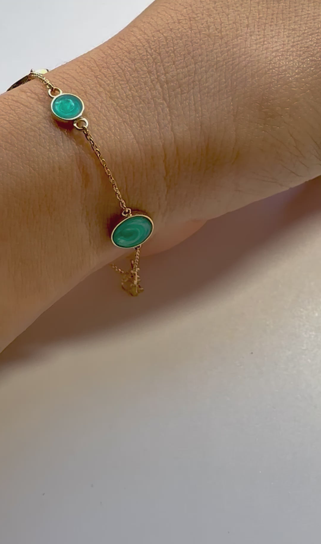 Solid Gold Bracelet perfect for everyday wear and to stack with other bracelets. This circles bracelet is handcrafted in 18 karat gold and features green malachite enamel finish | Ella Creations jewelry  